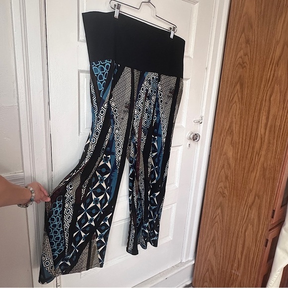 Women With Control Flare Leg Pants 1XP Stretch Flowy Retro Geometric Print Boho - Picture 5 of 16